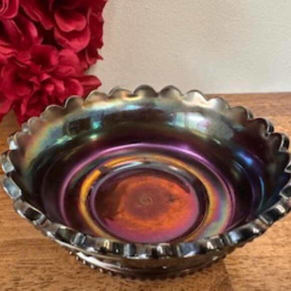 Vintage Northwood Carnival Glass Bowl Grape & Cable Pattern Iridescent Amethyst - Picture 3 of 5
